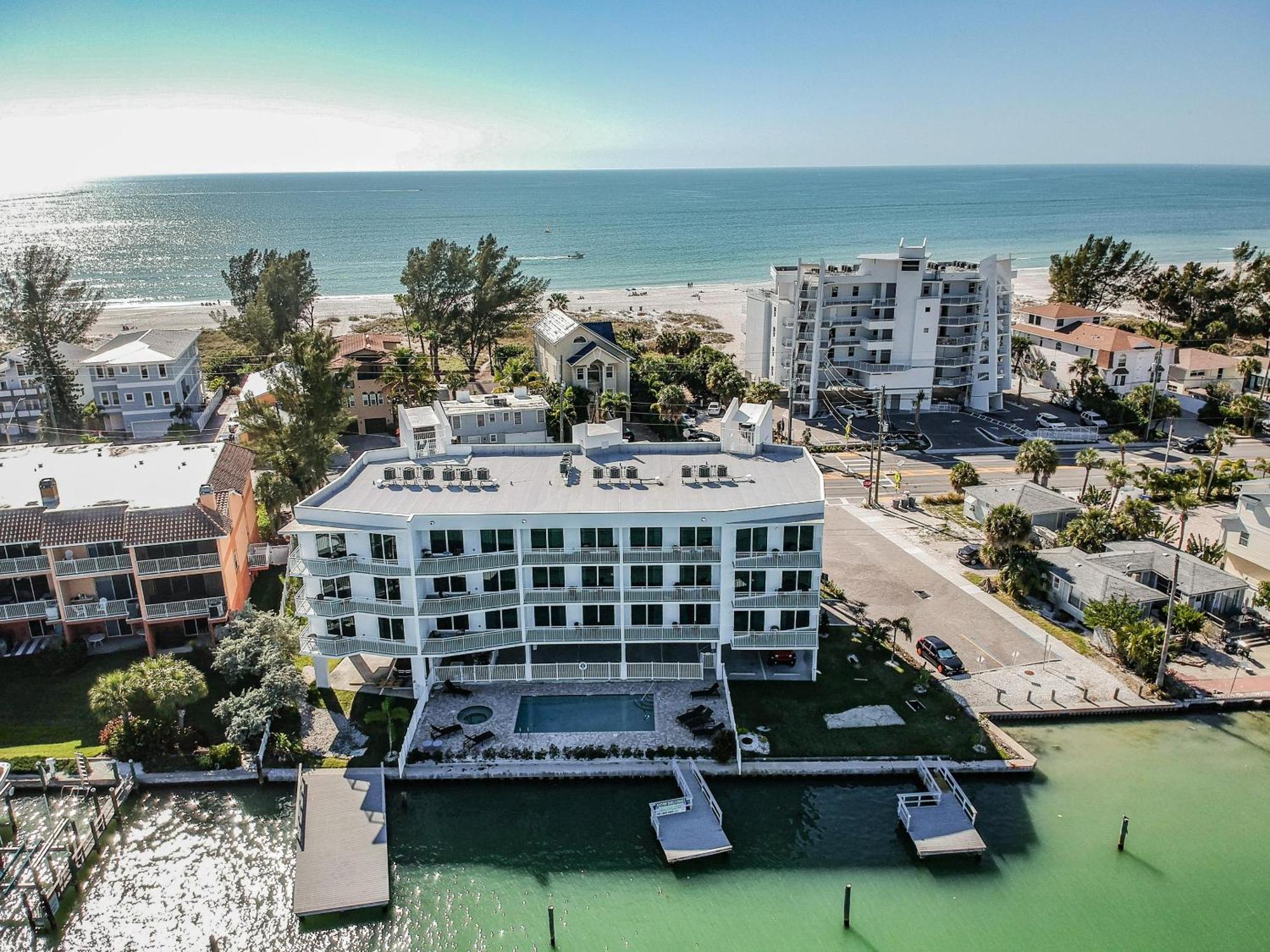 Oceana 202 West Villa St. Pete Beach Buitenkant foto